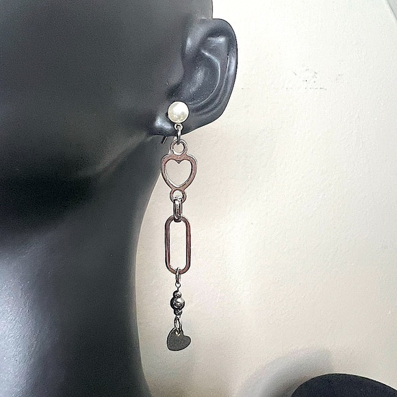 Heart Drop Earrings - Picture 2 of 3